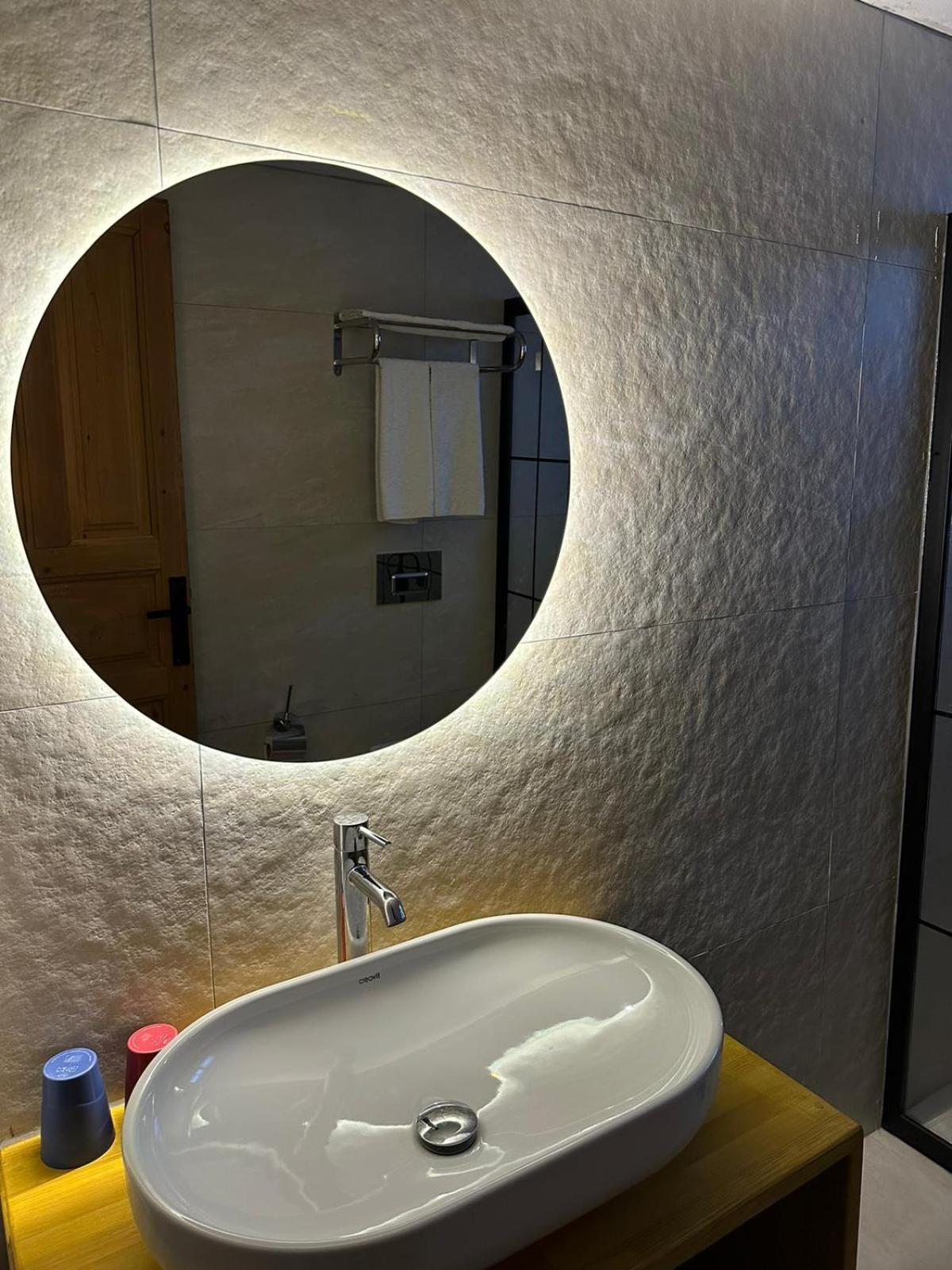 Aparthotel Old Town Deluxe Flats Antalia Esterno foto