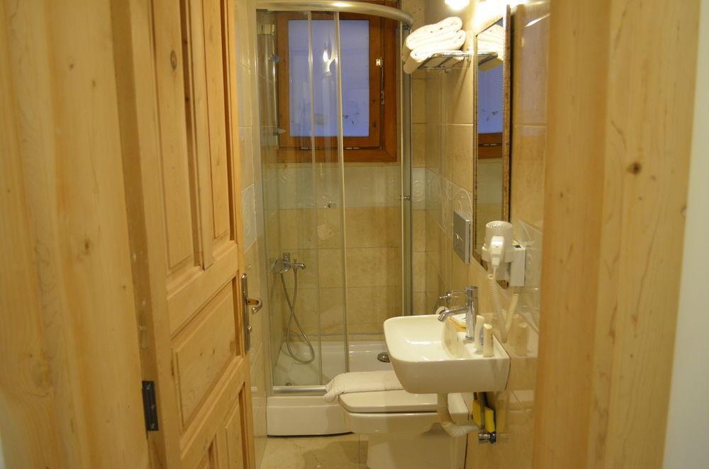 Aparthotel Old Town Deluxe Flats Antalia Esterno foto