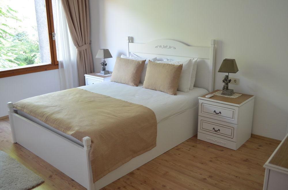 Aparthotel Old Town Deluxe Flats Antalia Esterno foto