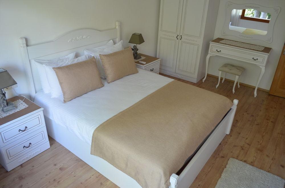 Aparthotel Old Town Deluxe Flats Antalia Esterno foto