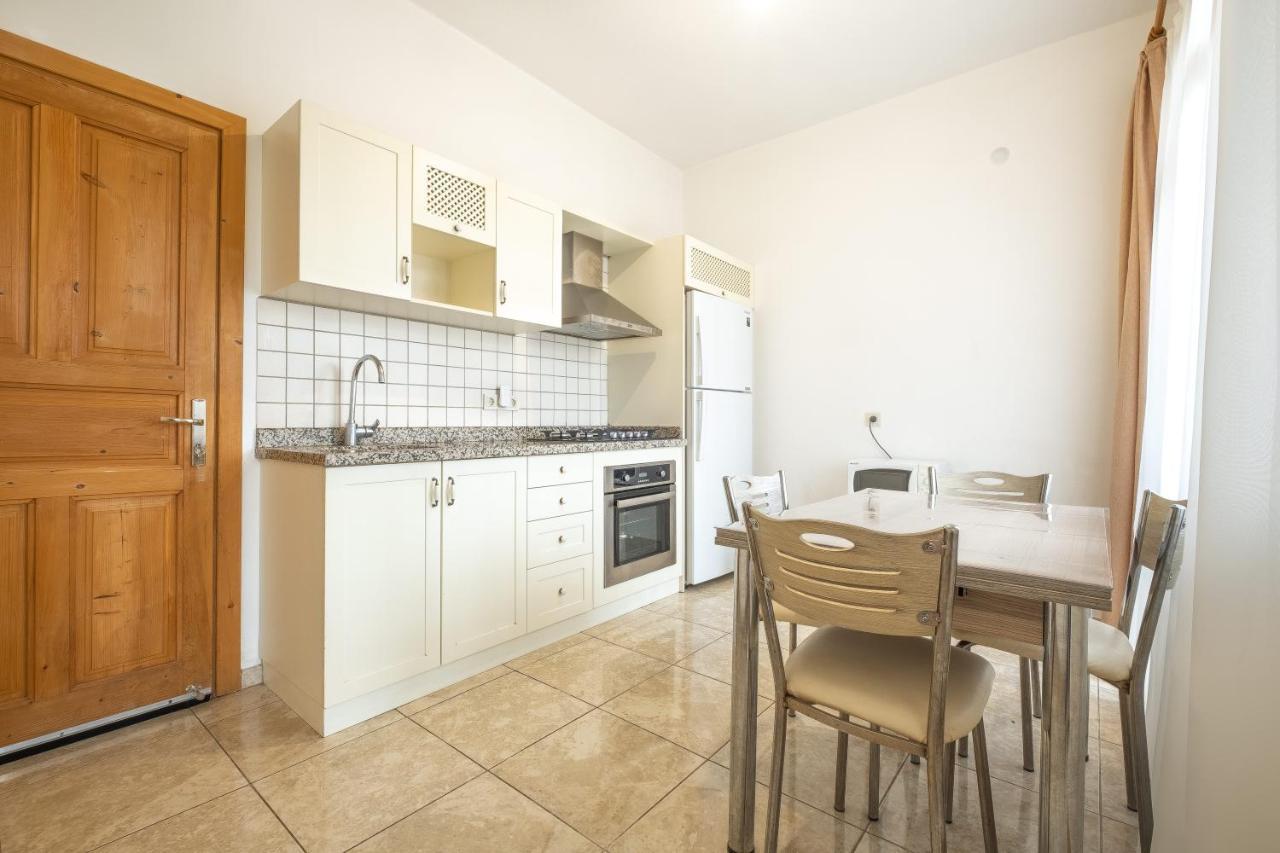 Aparthotel Old Town Deluxe Flats Antalia Esterno foto