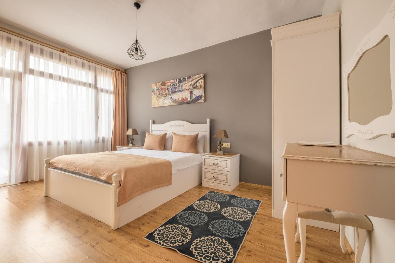 Aparthotel Old Town Deluxe Flats Antalia Esterno foto
