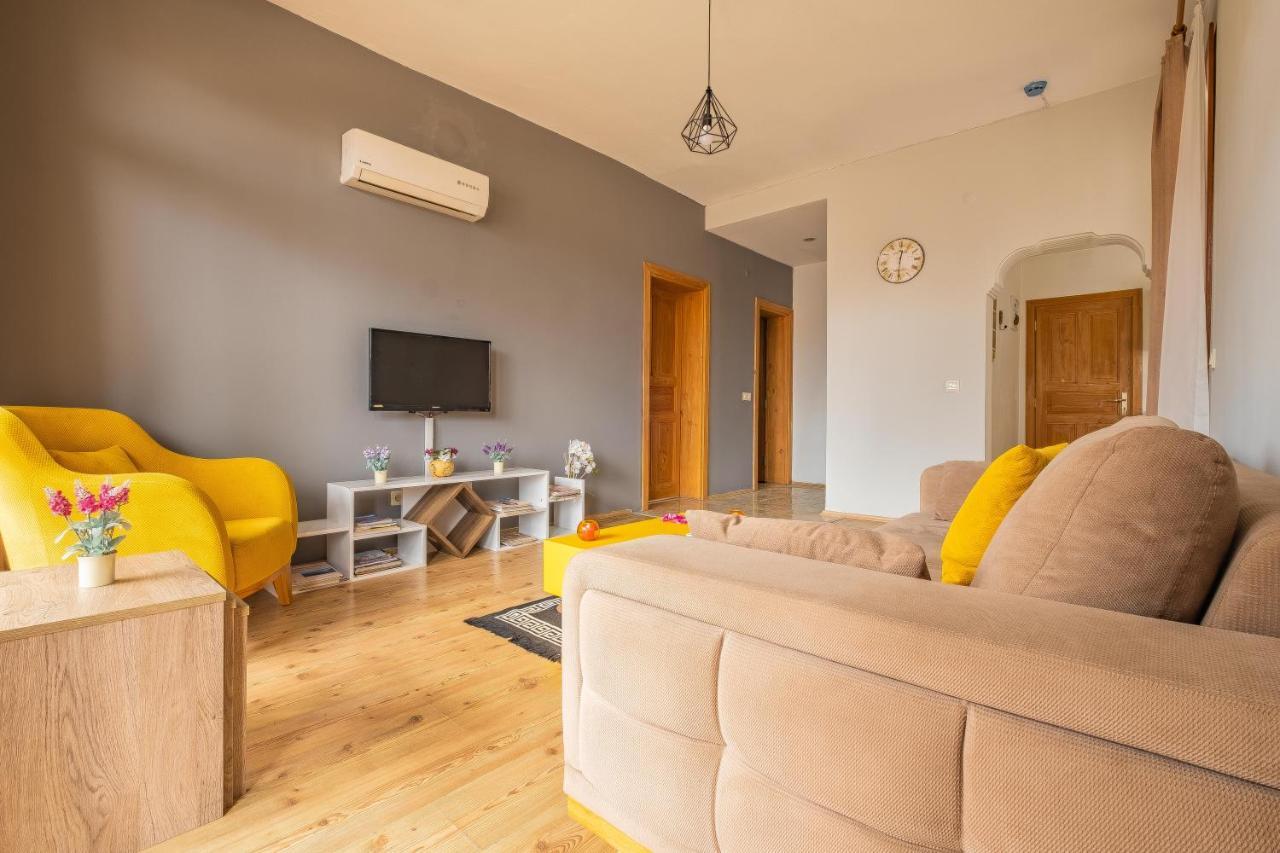 Aparthotel Old Town Deluxe Flats Antalia Esterno foto